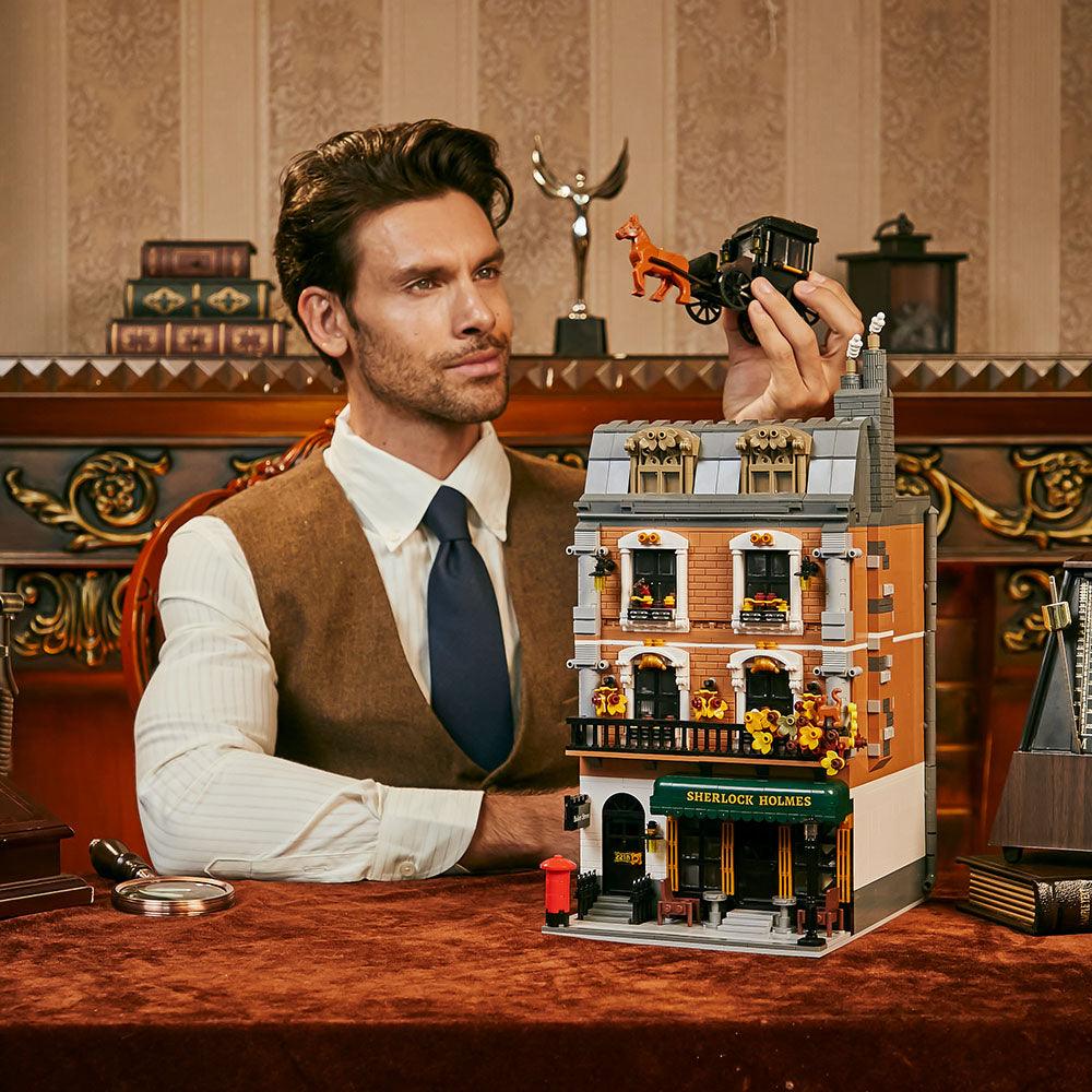 Sherlock Holmes and Watson 221B Baker Street Building Set